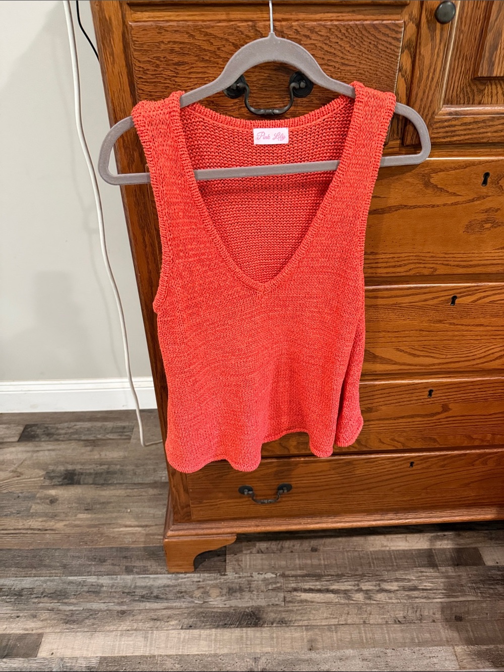 Pink Lily Coral Knit V-Neck Sleeveless Tank